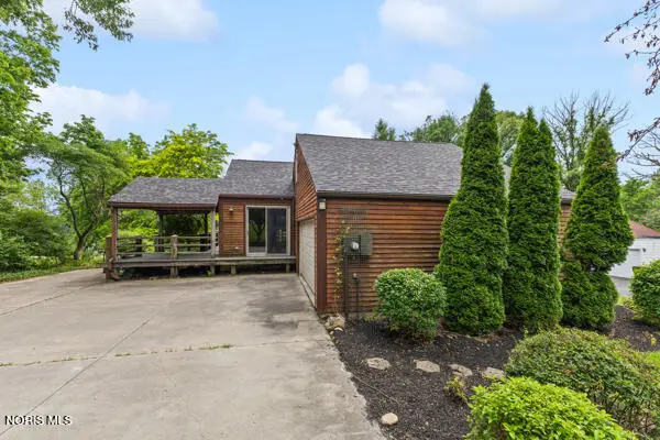 1006 E River Drive, Defiance, OH 43512 - #3