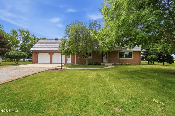 13807 Frankfort Road, Swanton, OH 43558