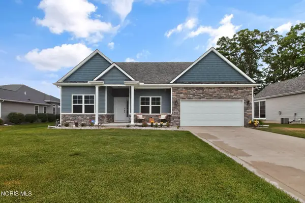 239 Hidden Village Lane, Holland, OH 43528
