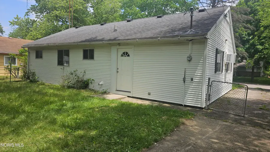 401 Dickens Drive, Toledo, OH 43607 - #2