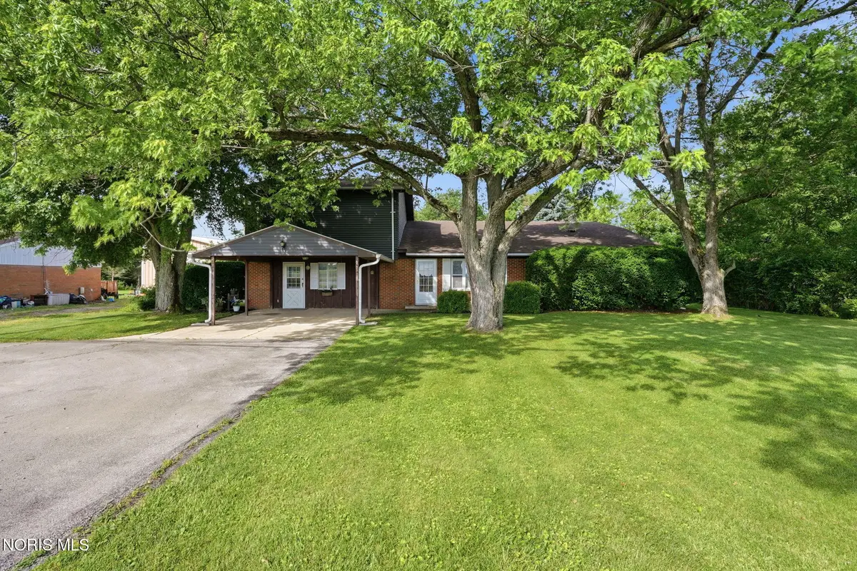 1171 Columbus Avenue, Fostoria, OH 44830 - #1