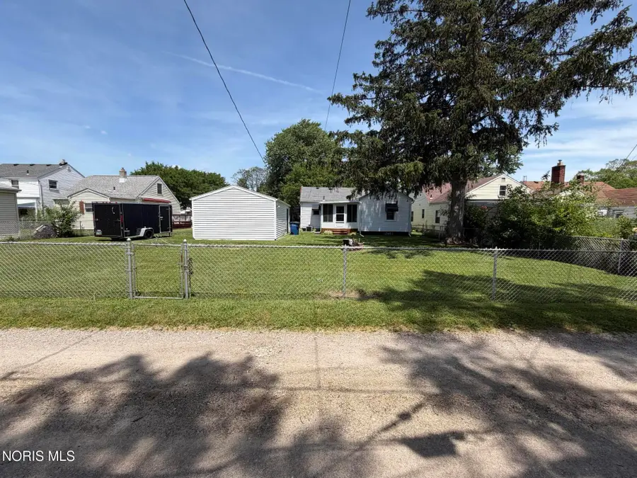 2124 Nevada Street, Toledo, OH 43605 - #3