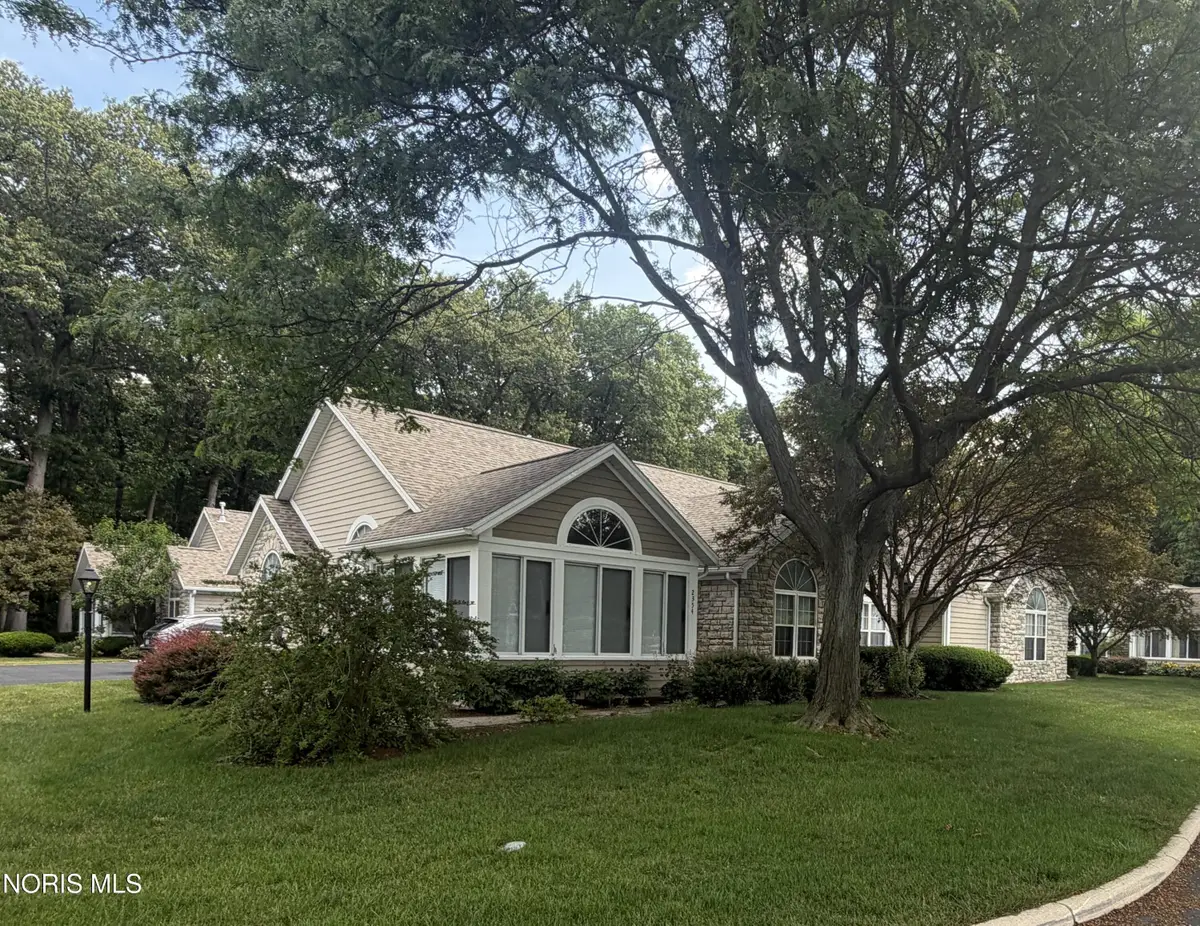 2354 Whispering Pines Drive, Toledo, OH 43617 - #1