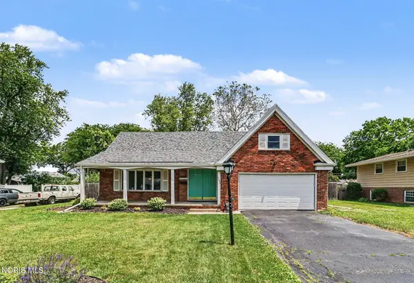 2229 Midlawn Drive, Toledo, OH 43614