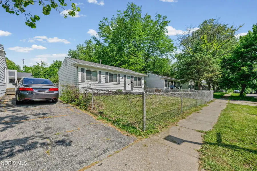 82 San Rafael Avenue, Toledo, OH 43607 - #3