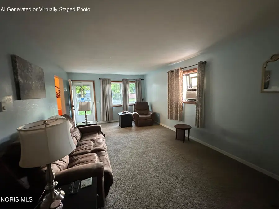 5862 Curson Drive, Toledo, OH 43612 - #3