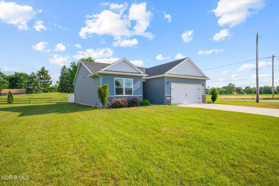 2 Glacier Lane, Delta, OH 43515 - #2