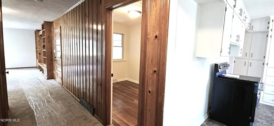 544 Clarion Avenue, Holland, OH 43528 - #3