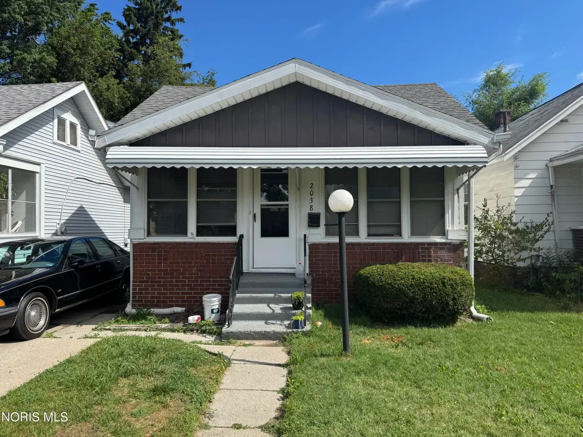 2038 Fairfax Road, Toledo, OH 43613 - #1