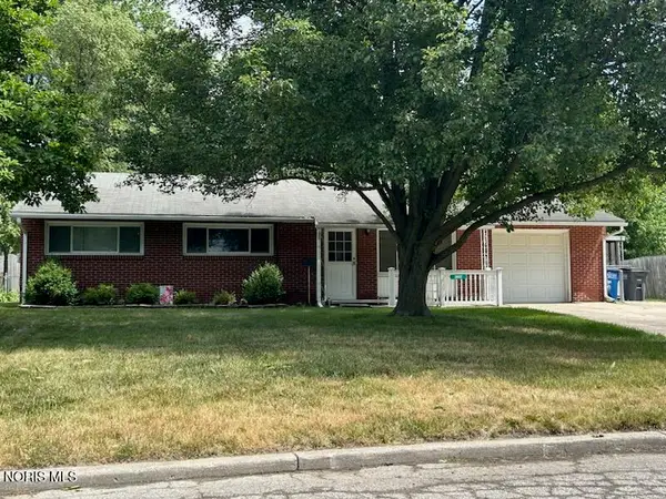 3002 Pinehurst Drive, Toledo, OH 43613