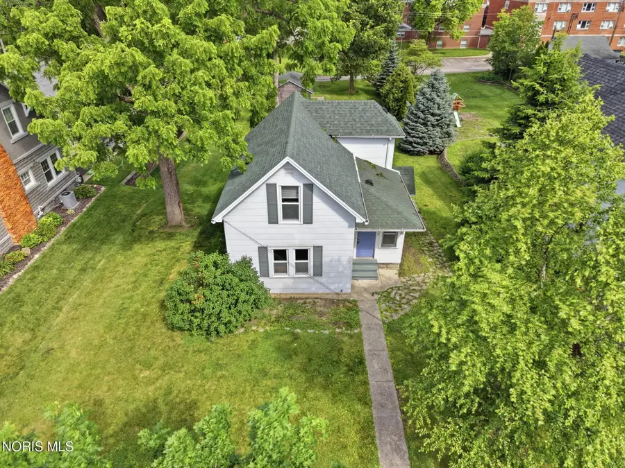 246 S Lawn Avenue, Bluffton, OH 45817 - #3