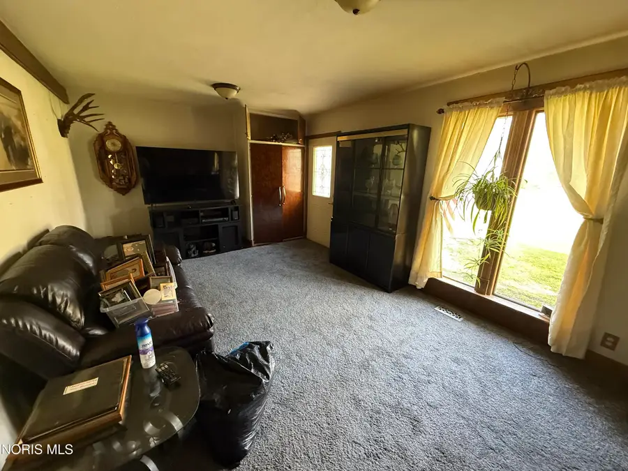 5927 Greenacre Road, Toledo, OH 43615 - #3