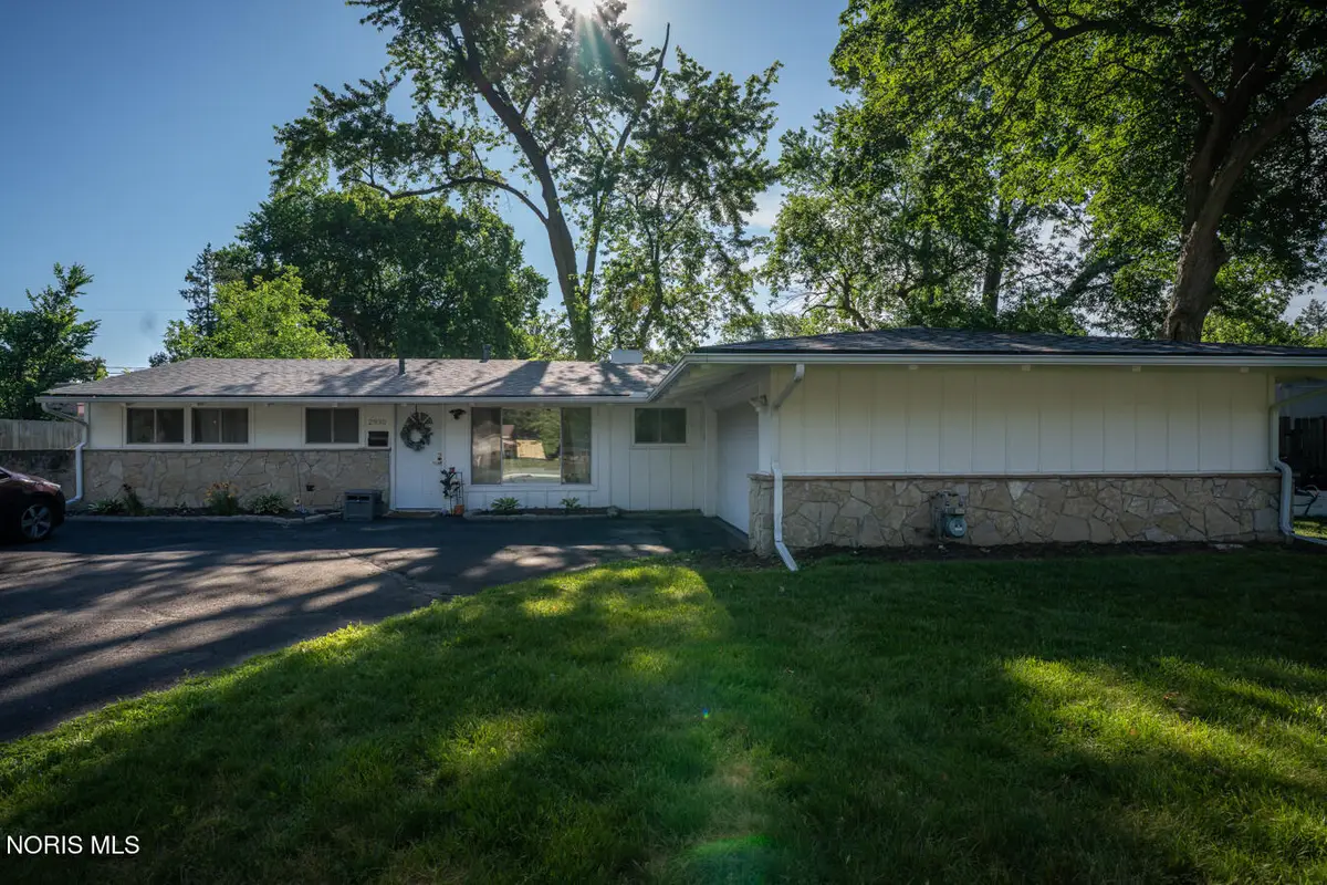 2930 Wicklow Road, Toledo, OH 43606 - #1
