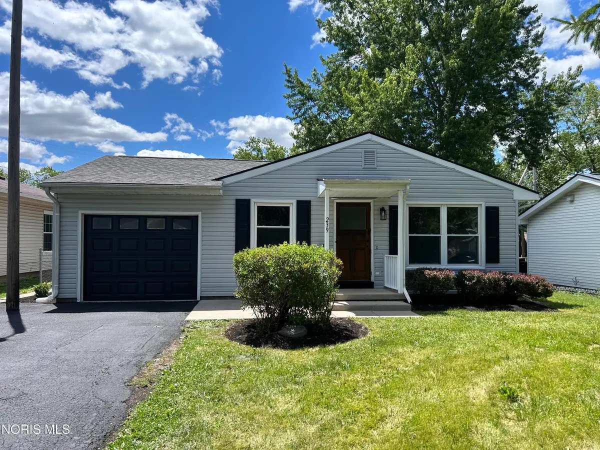 239 Ellis Avenue, Findlay, OH 45840 - #1