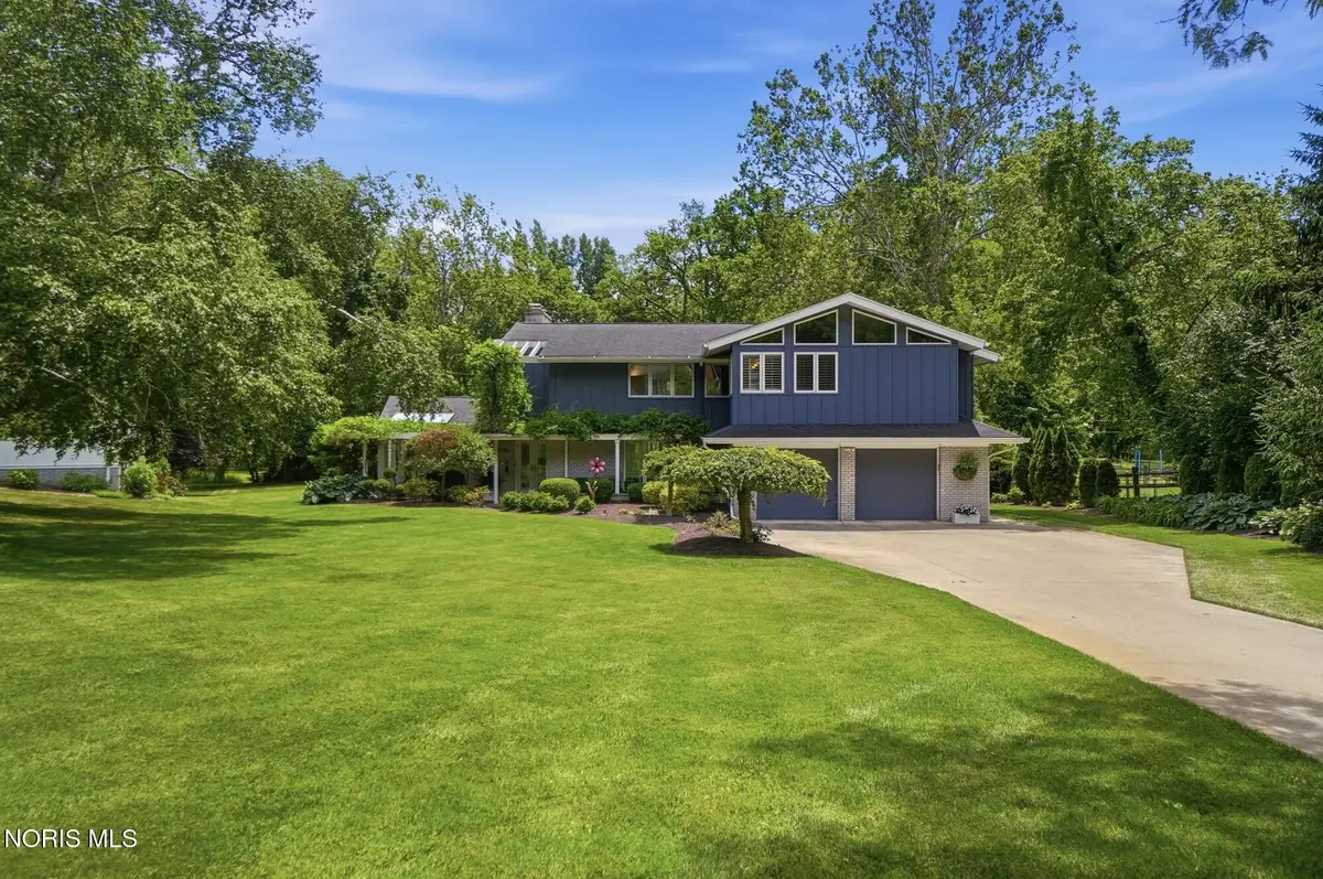 3751 Sulphur Spring Road, Ottawa Hills, OH 43606 - #1