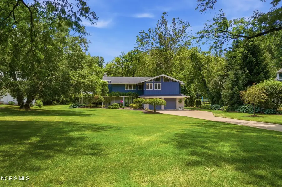 3751 Sulphur Spring Road, Ottawa Hills, OH 43606 - #3