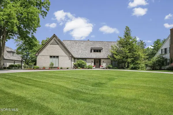 30062 Morningside Drive, Perrysburg, OH 43551