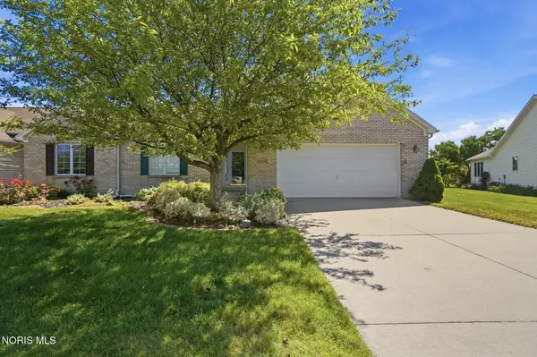 26434 E Wexford Drive, Perrysburg, OH 43551