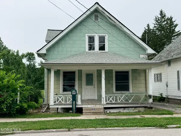 105 W College Avenue, Woodville, OH 43469
