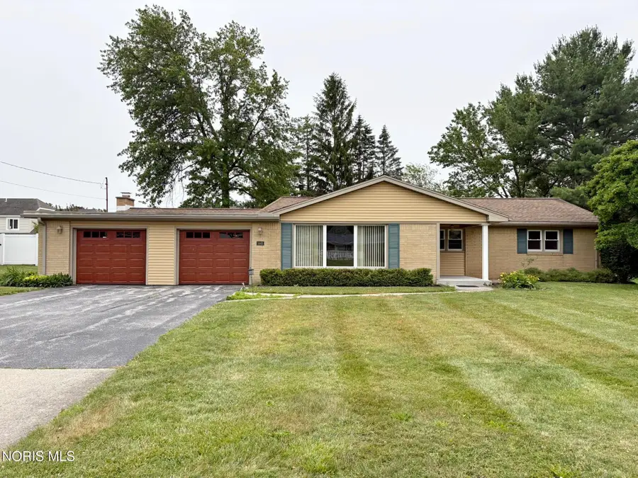1445 Conneaut Avenue, Bowling Green, OH 43402 - #2
