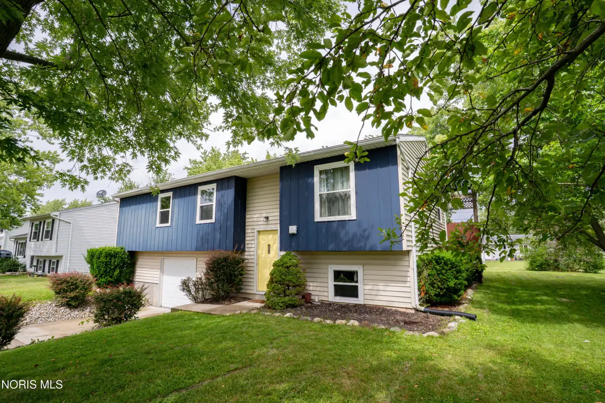 325 Wilson Street, Defiance, OH 43512 - #1