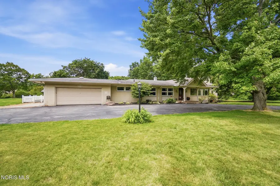 1910 S Holland Sylvania Road, Maumee, OH 43537 - #3