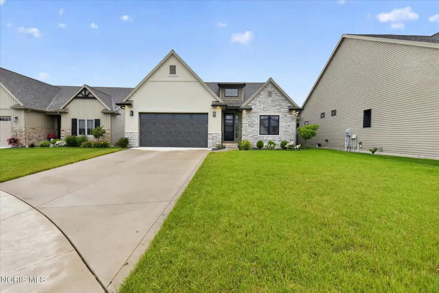 9222 Grande Court, Sylvania, OH 43560 - #3