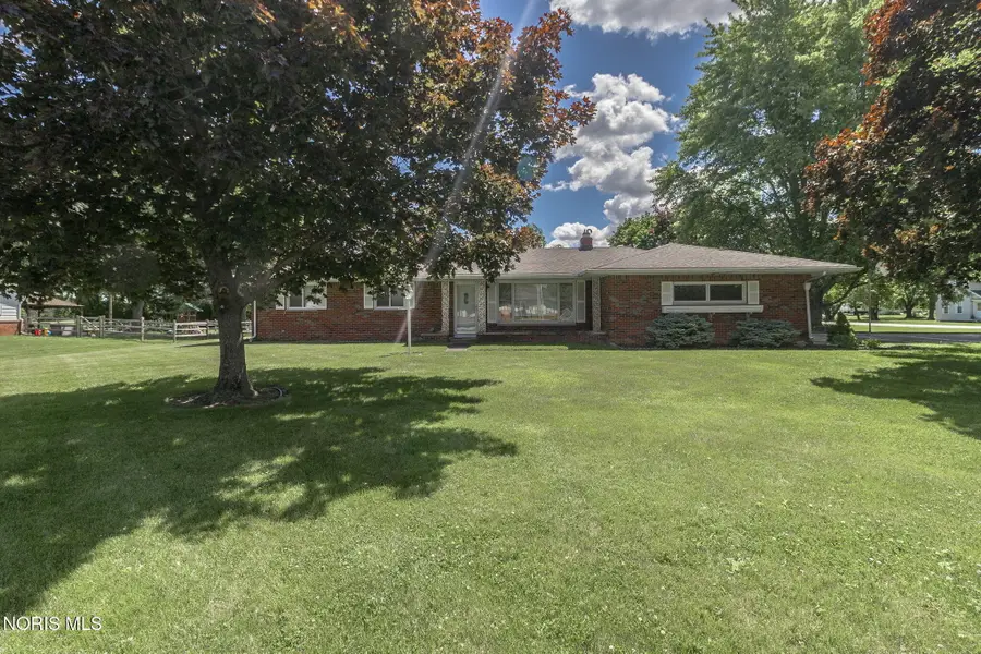 1155 S Lallendorf Road, Oregon, OH 43616 - #3