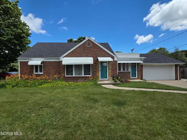 2063 Wilshire Avenue, Toledo, OH 43614