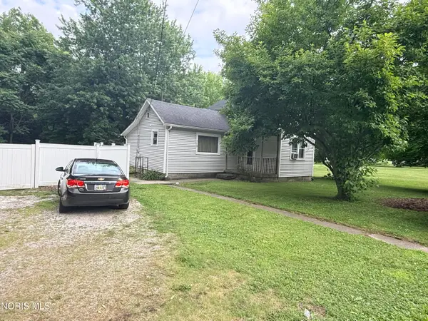 715 Riverside Avenue, Defiance, OH 43512