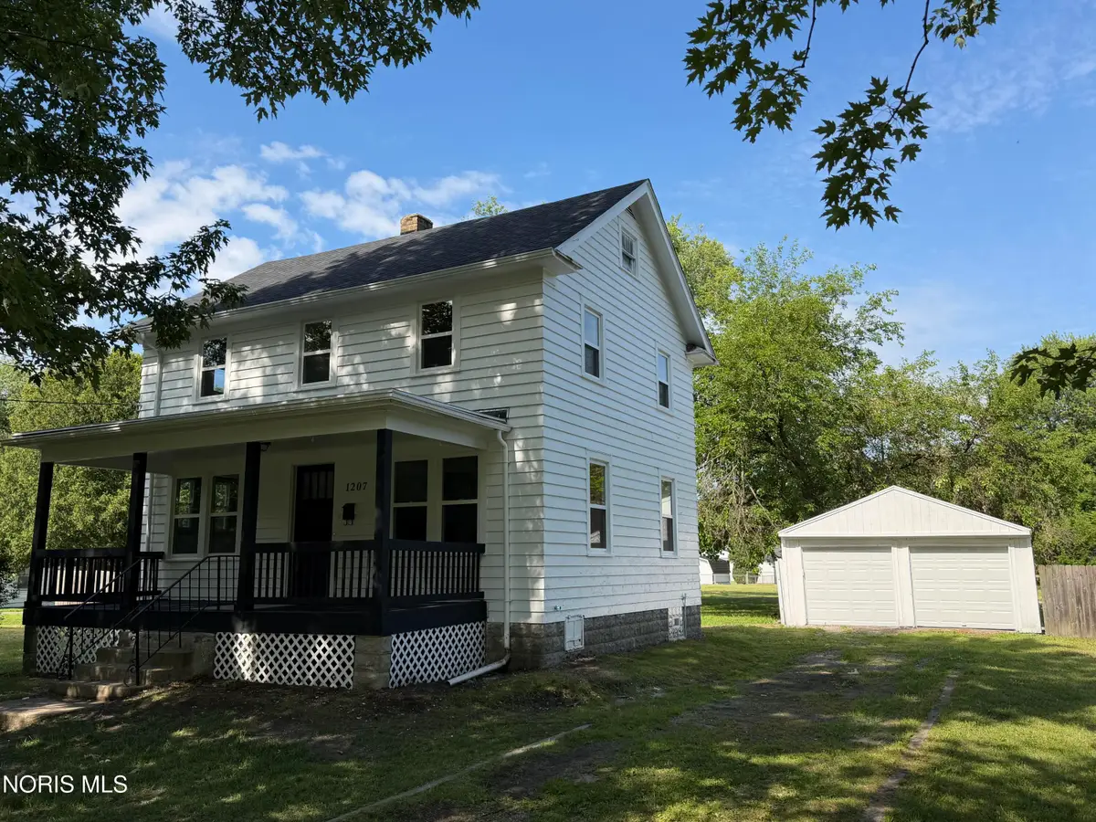 1207 Vanderbilt Road, Toledo, OH 43615 - #1