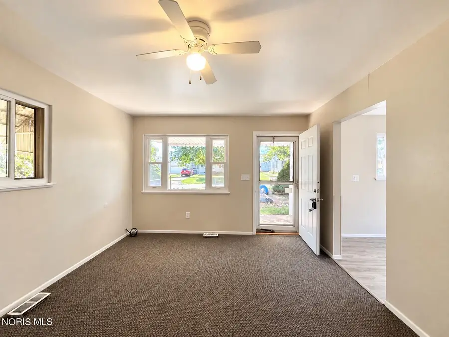 2157 Nevada Street, Toledo, OH 43605 - #3