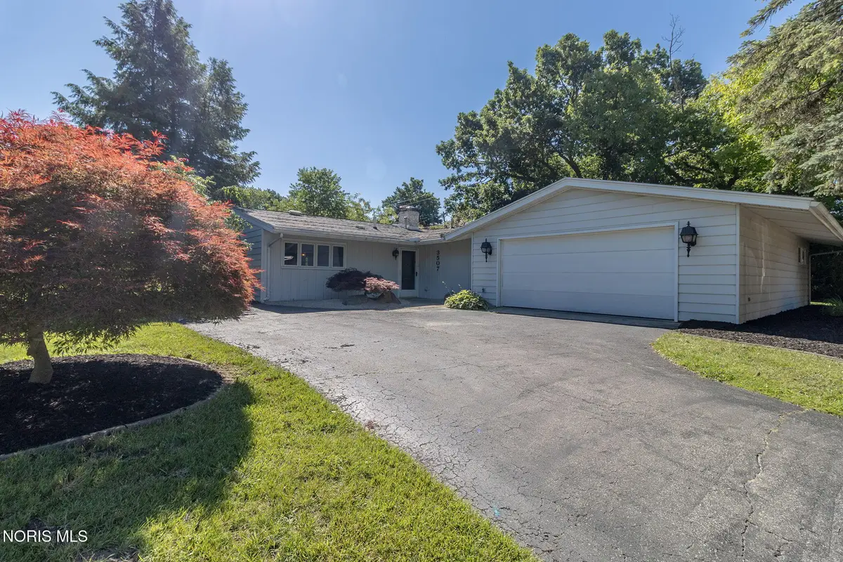 3507 Queenswood Boulevard, Toledo, OH 43606 - #1