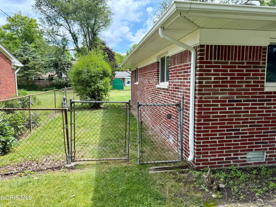 2235 Belvedere Drive, Toledo, OH 43614 - #2