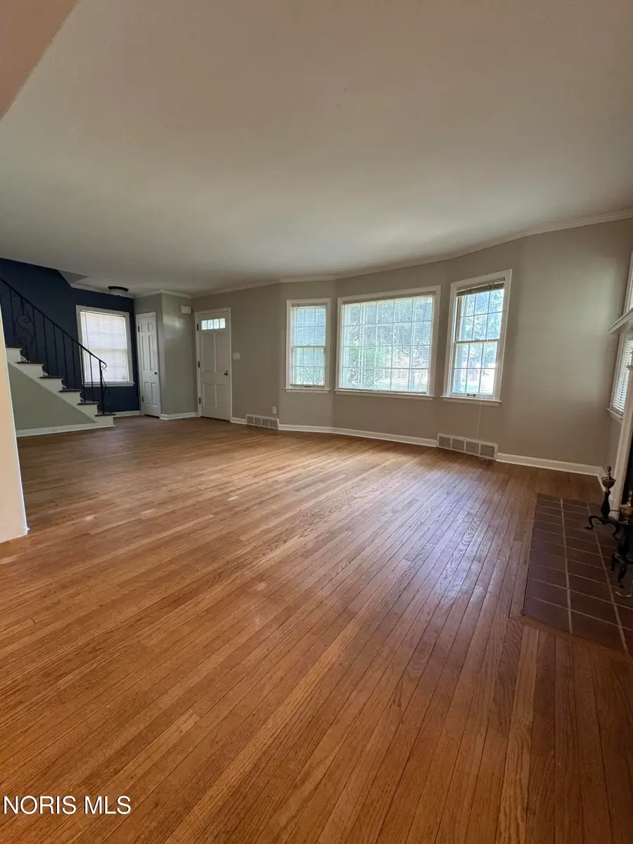 2811 Kenwood Boulevard, Toledo, OH 43606 - #2