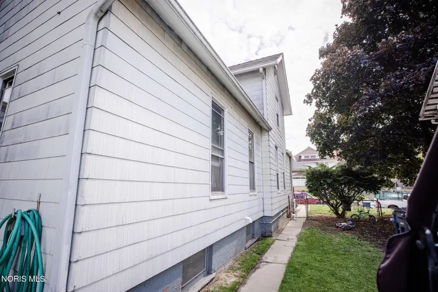 415 Platt Street, Toledo, OH 43605 - #3