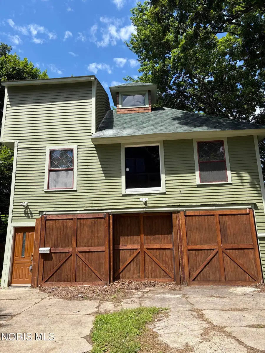 2407 Glenwood Avenue, Toledo, OH 43620 - #2