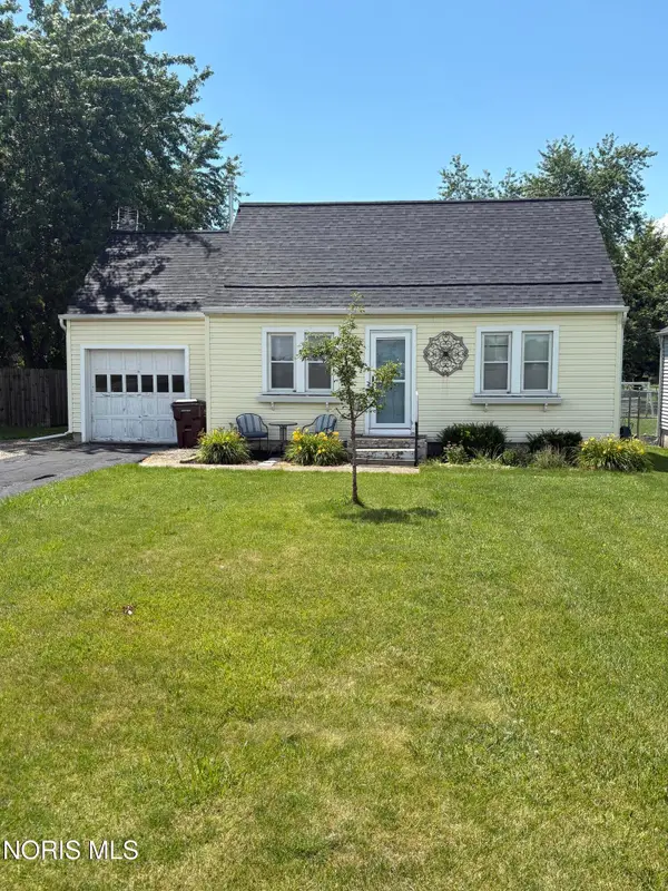 124 Squires Street, Defiance, OH 43512