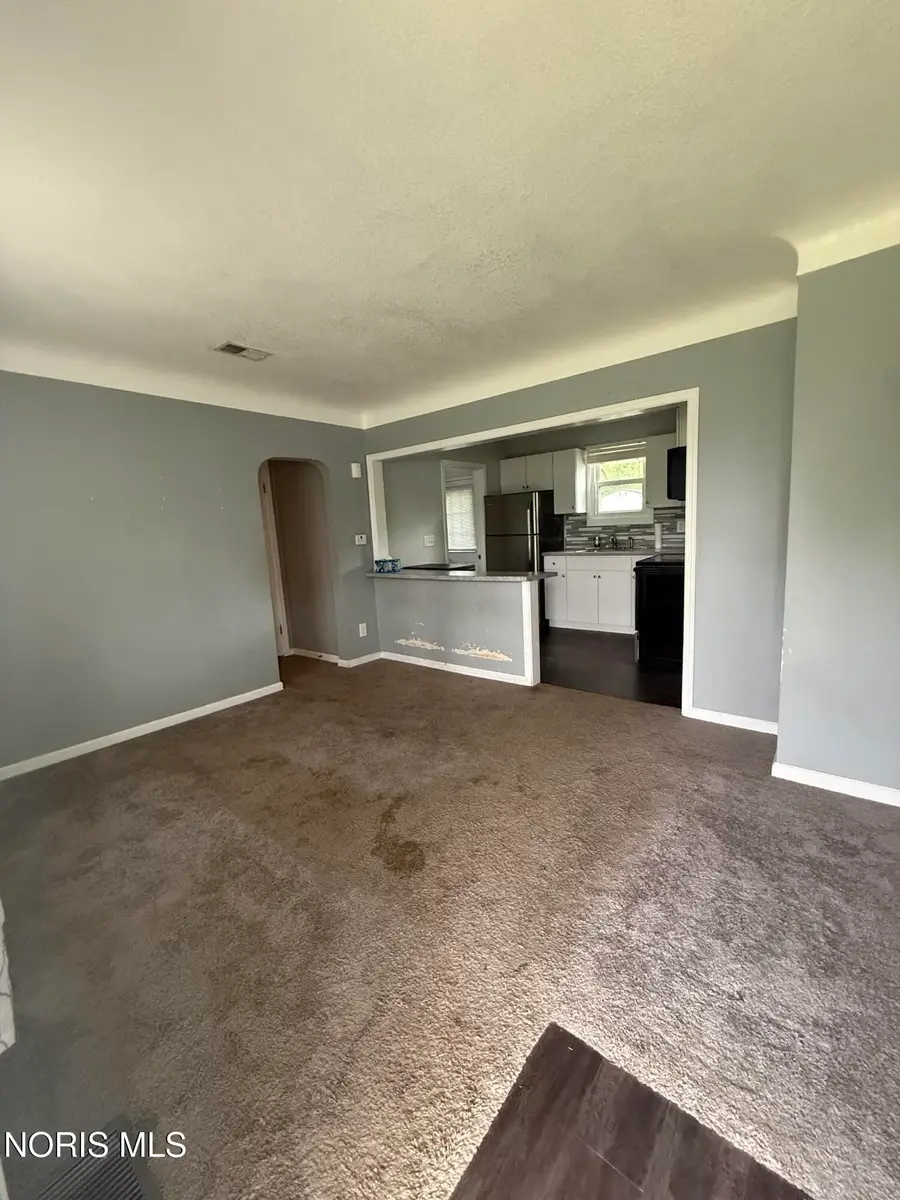 5004 South Avenue, Toledo, OH 43615 - #3
