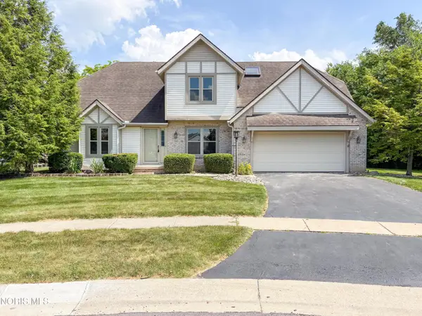 1945 Oxleigh Circle, Holland, OH 43528