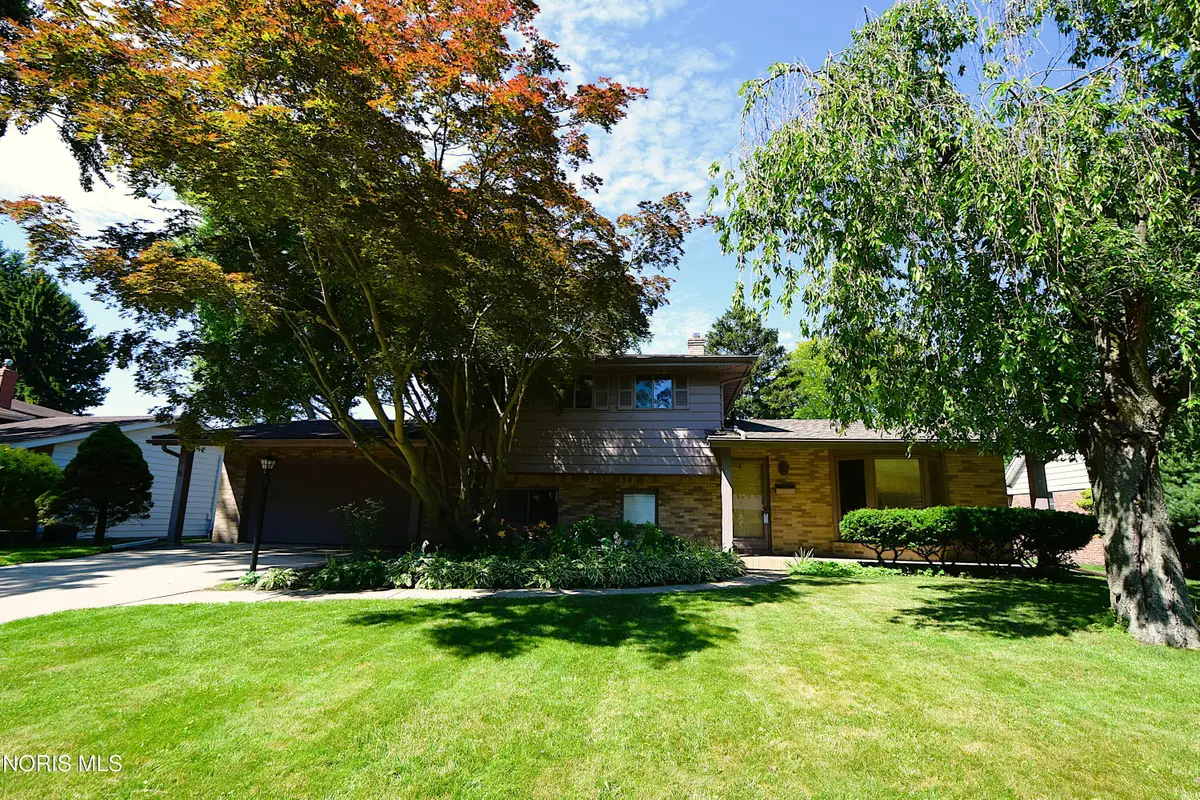 1954 Oaklawn Dr, Toledo, OH 43614 - #1