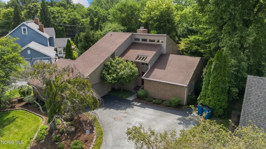 7231 Sawmill Run, Holland, OH 43528 - #2