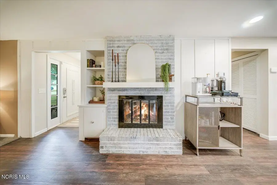 215 Indiana Drive, Bryan, OH 43506 - #3