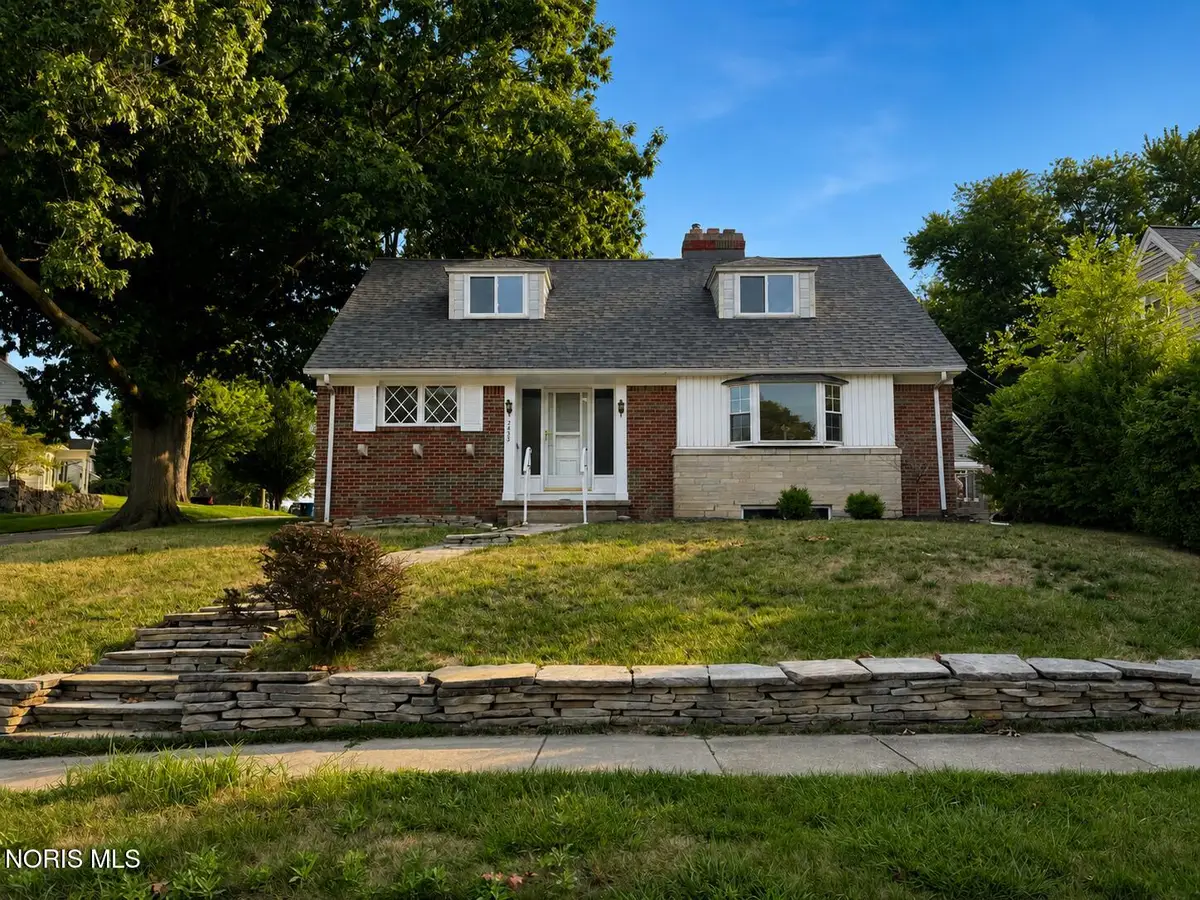 2455 Eastmoreland Drive, Oregon, OH 43616 - #1