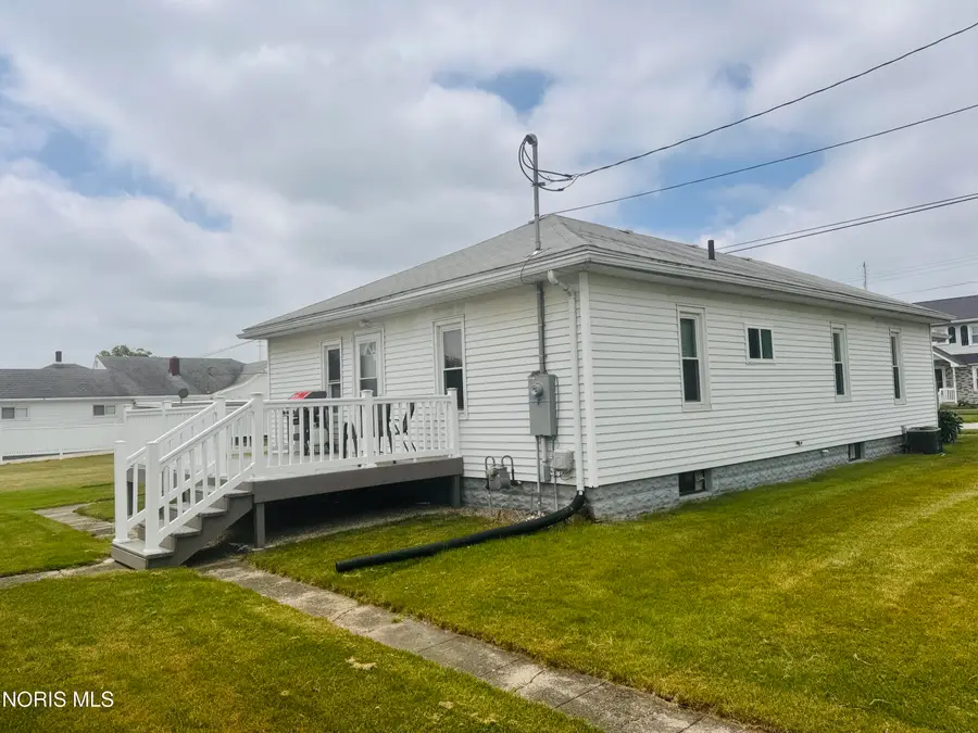 525 Washington Street, Blakeslee, OH 43505 - #3