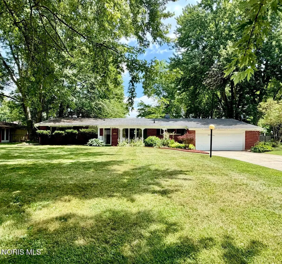 3318 E Lincolnshire Boulevard, Toledo, OH 43606 - #1
