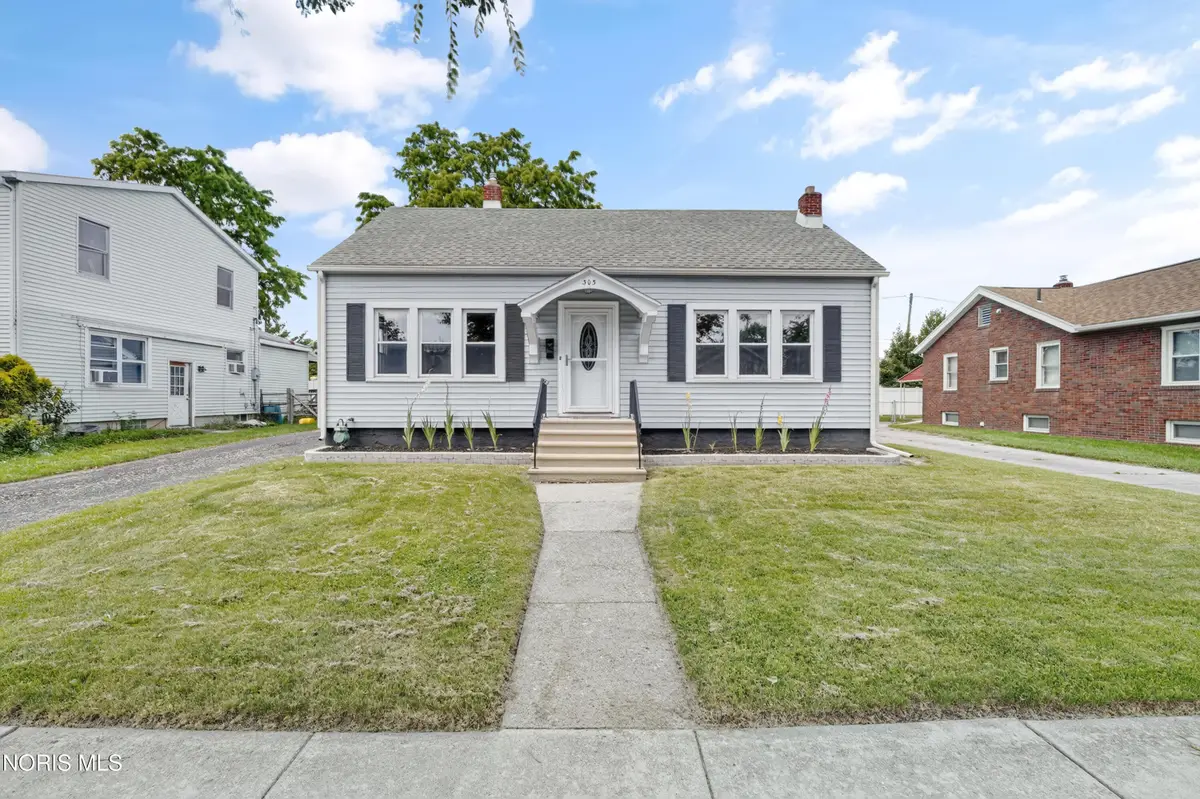 303 E William Street, Maumee, OH 43537 - #1