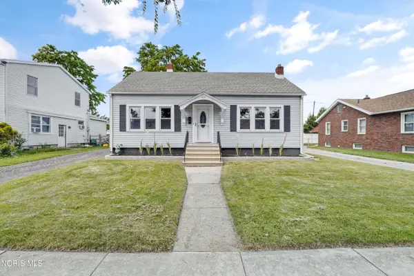 303 E William Street, Maumee, OH 43537
