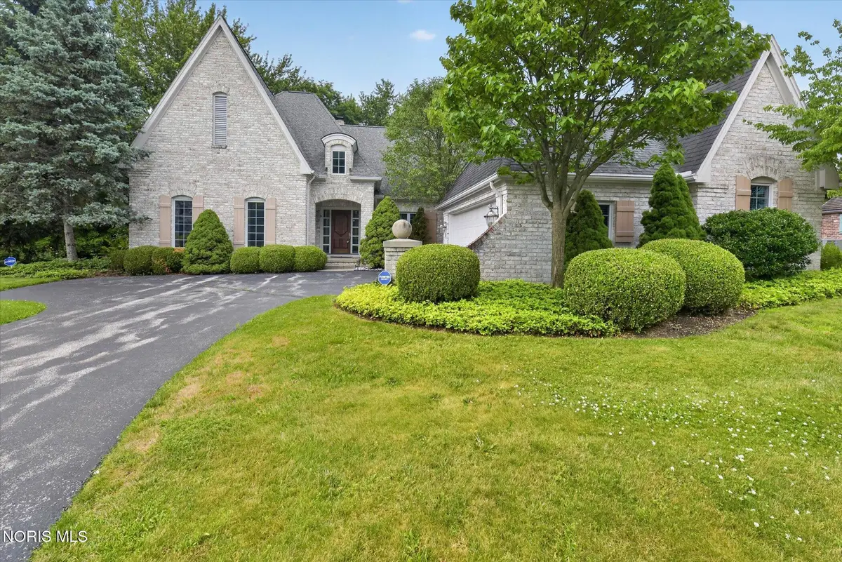 15 Stableside Road, Ottawa Hills, OH 43615 - #1