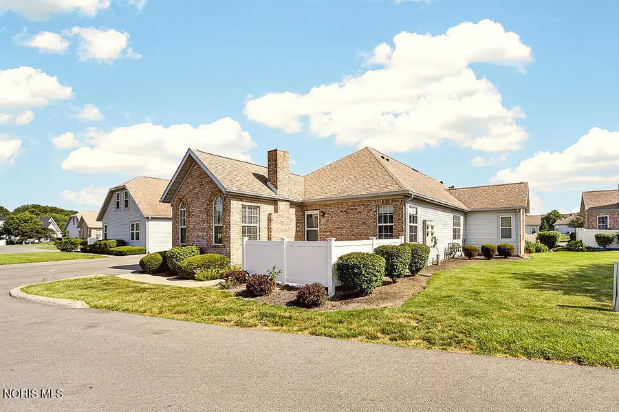 2224 Fox Run Circle # 6-24, Findlay, OH 45840 - #3